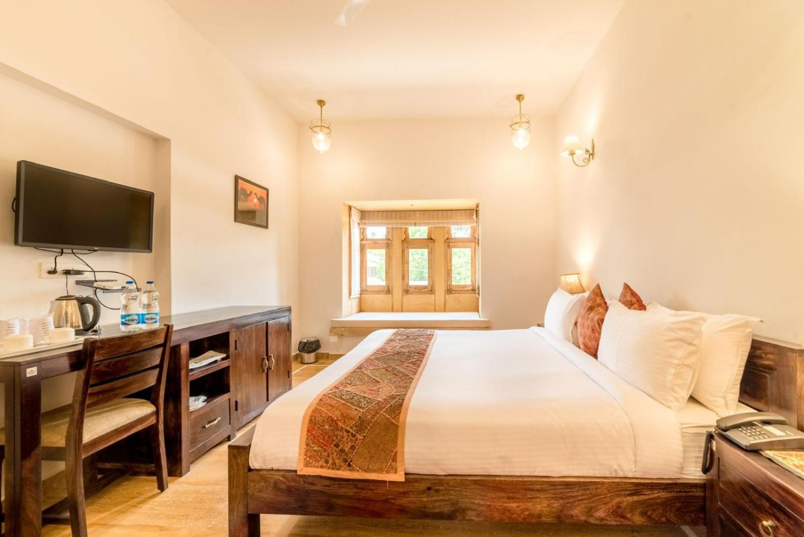 Hotel Dev Villa Dzsaiszalmer Kültér fotó