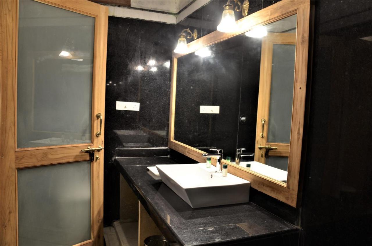 Hotel Dev Villa Dzsaiszalmer Kültér fotó